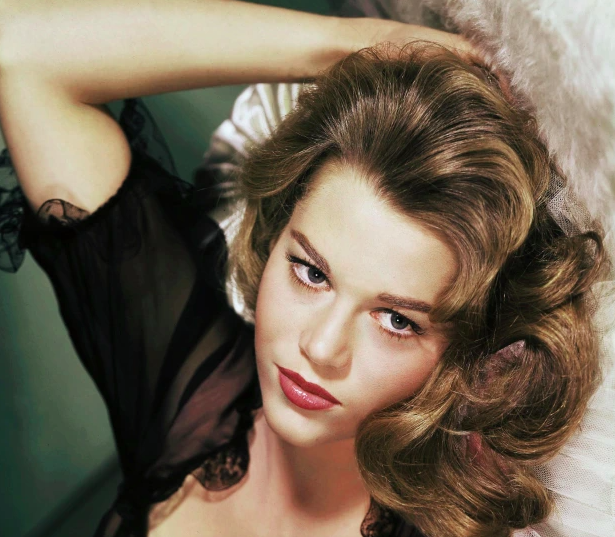 Celebrities and plastic surgeries, a match not always made in heaven