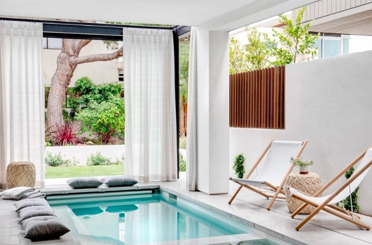 La piscine intérieur