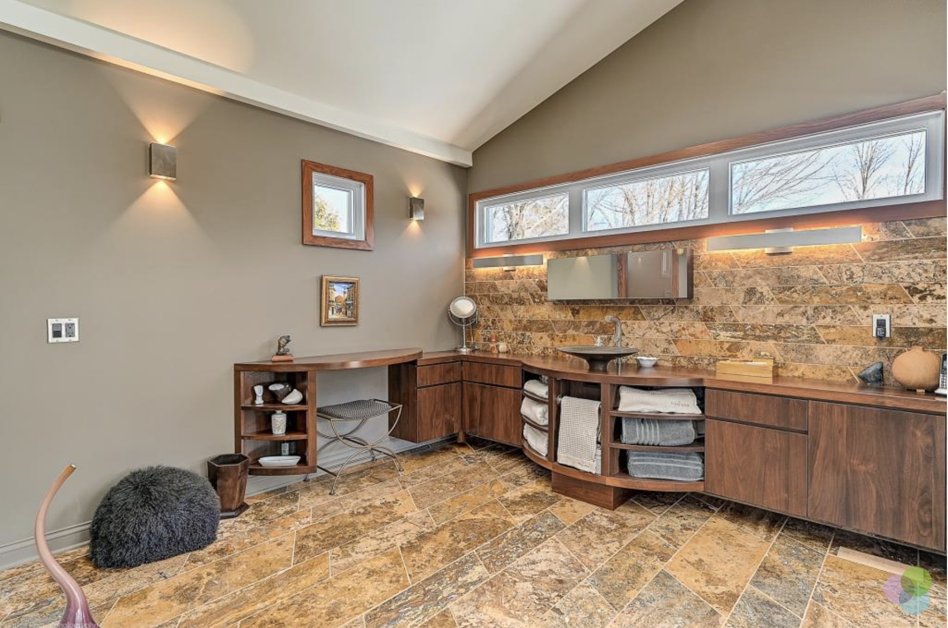 Salle de bain attenante à la CCP